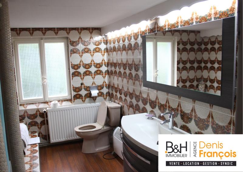 Maison - 217 m² - 7 pièces