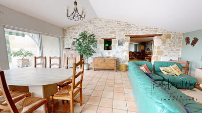 Maison ancienne - 415 m² - 11 pièces