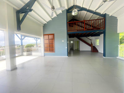 Appartement - 130 m² - 4 pièces