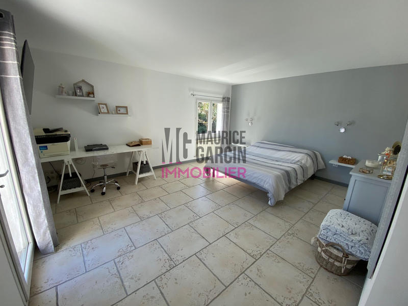 Maison - 201 m² - 4 pièces