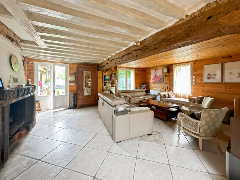 Maison - 139 m² - 6 pièces