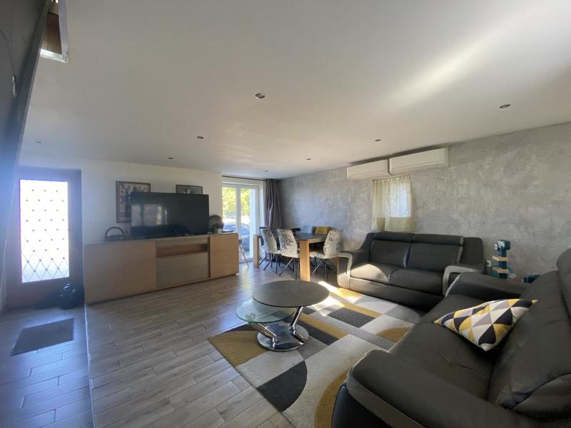 Maison ancienne - 109 m² - 6 pièces