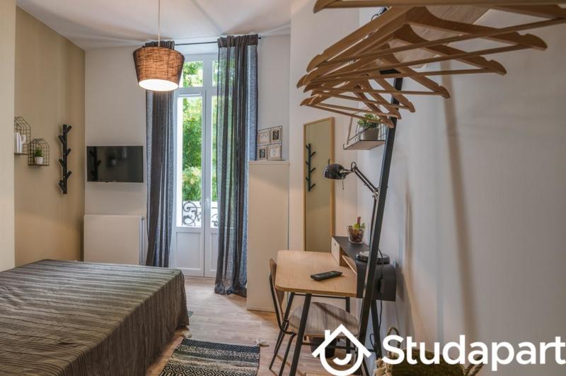 Chambre - 13 m² - 1 pièce