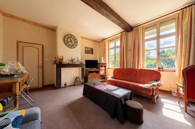 Maison - 205 m² - 12 pièces