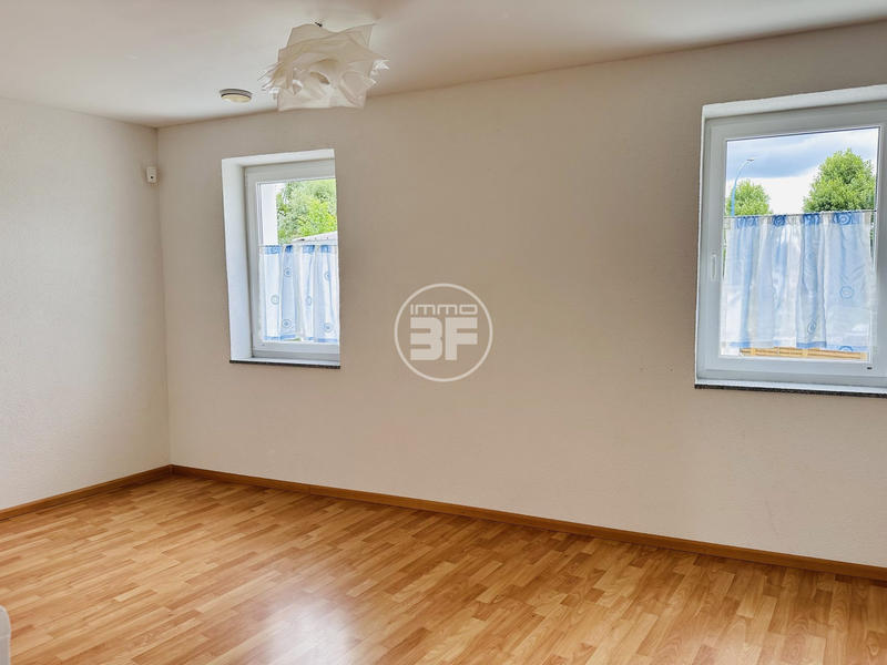 Maison - 400 m² - 7 pièces