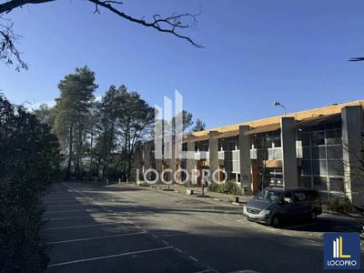 Local d'activité / Entrepôt - 2 352 m²