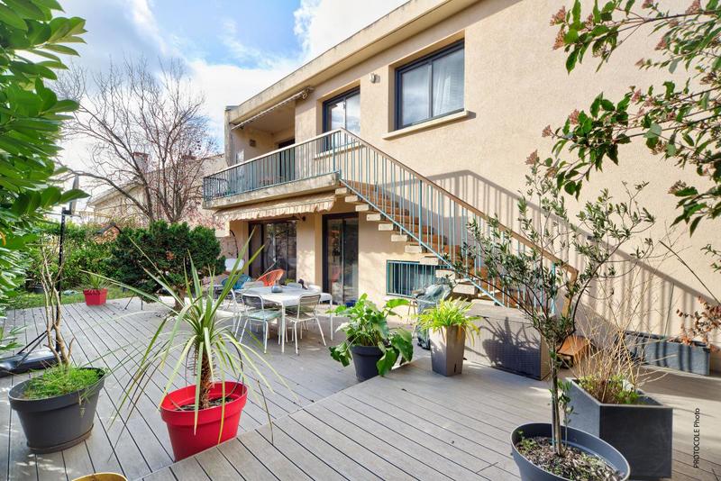 Maison - 186 m² - 6 pièces