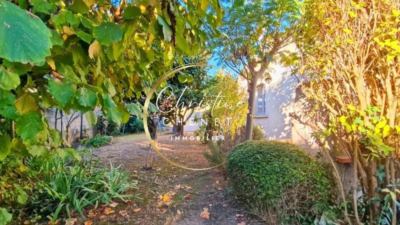 Maison - 80 m² - 5 pièces