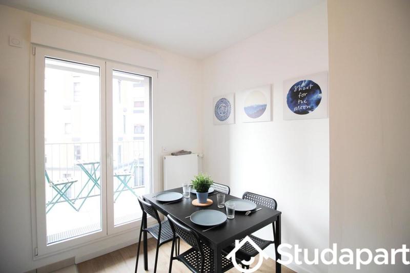 Chambre - 13 m² - 1 pièce