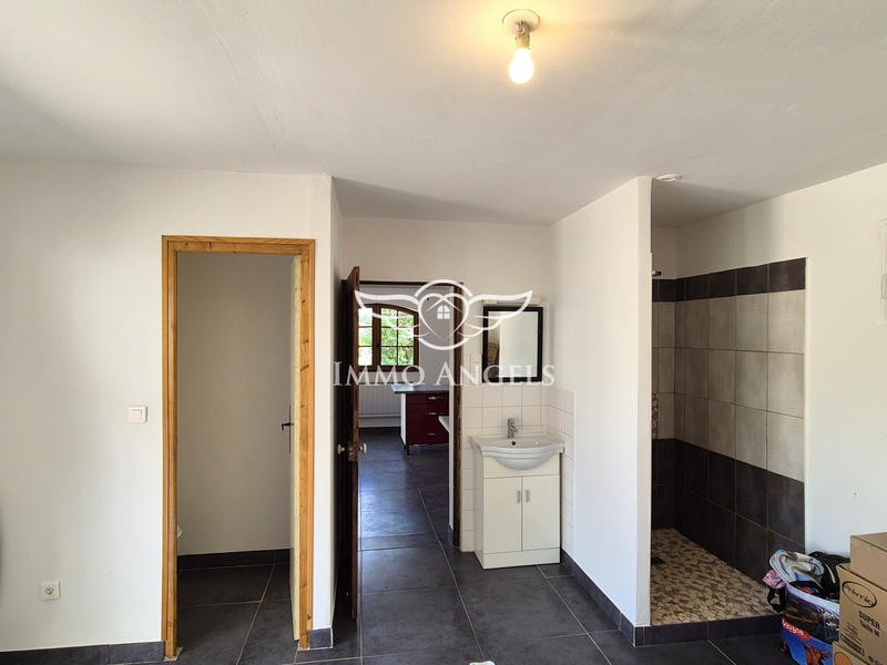 Maison traditionnelle - 173 m² - 9 pièces