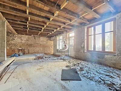 Maison - 121 m² - 6 pièces