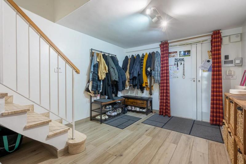 Maison - 196 m² - 8 pièces