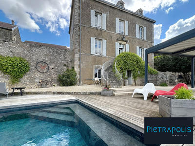 Maison - 196 m² - 7 pièces