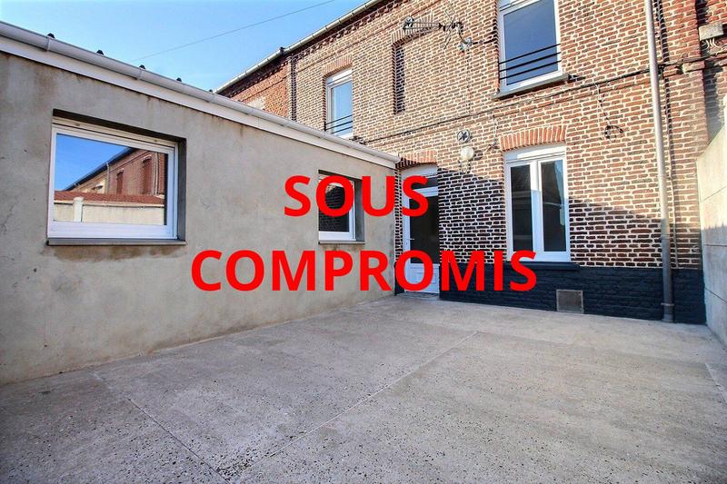 Maison - 96 m² - 5 pièces
