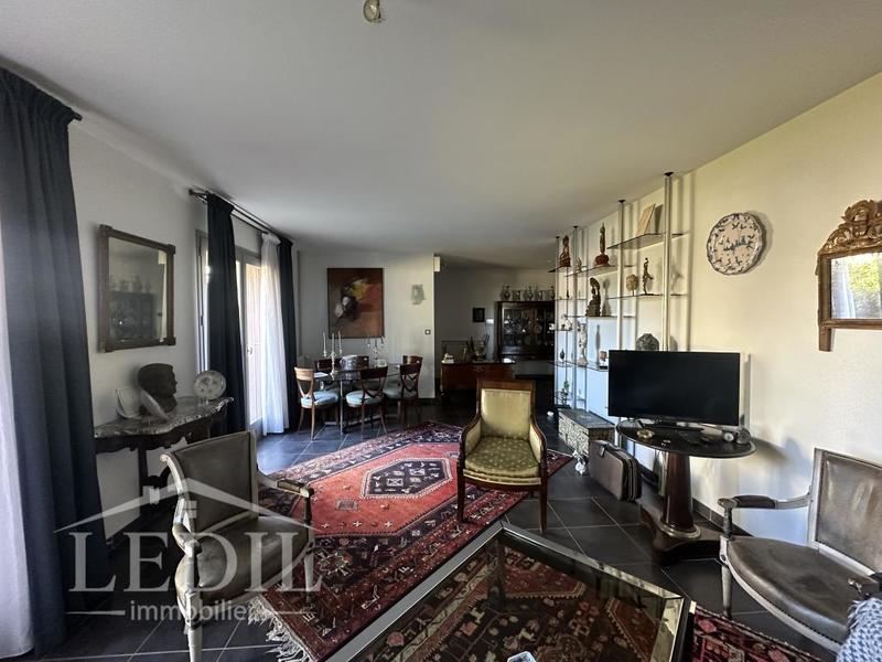 Maison d'architecte - 190 m² - 6 pièces