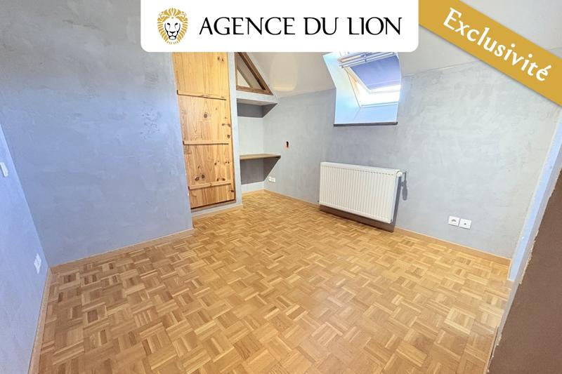 Maison - 240 m² - 10 pièces