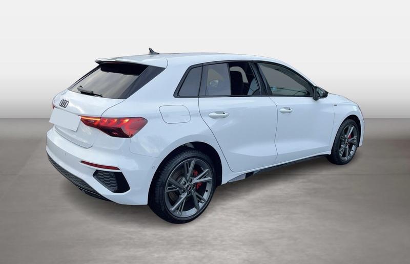 Audi A3 sportback 45 TFSIe 245 s-Line Hybride Rechargeable / Caméra de Recul Carplay Android Auto Régulateurd Distance