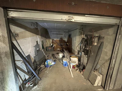 Parking / Garage - 12 m²