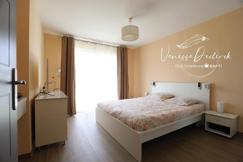 Maison - 180 m² - 7 pièces