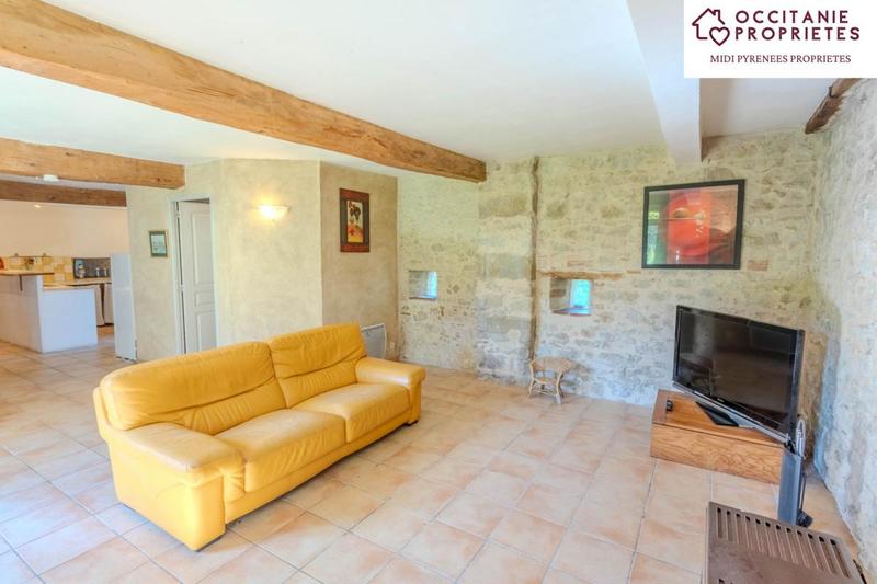 Corps de ferme - 700 m² - 17 pièces