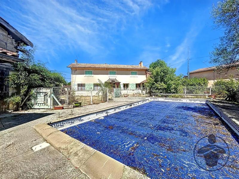 Maison - 95 m² - 4 pièces