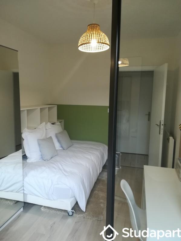 Chambre - 11 m² - 1 pièce