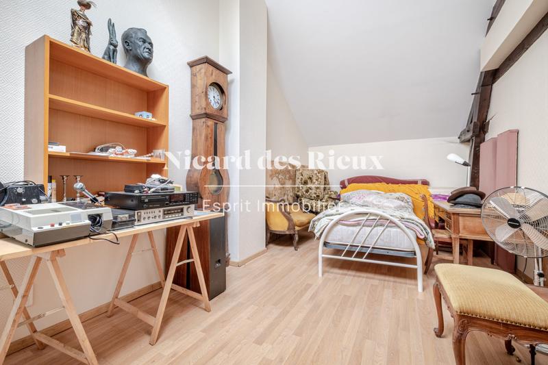 Maison ancienne - 280 m² - 9 pièces