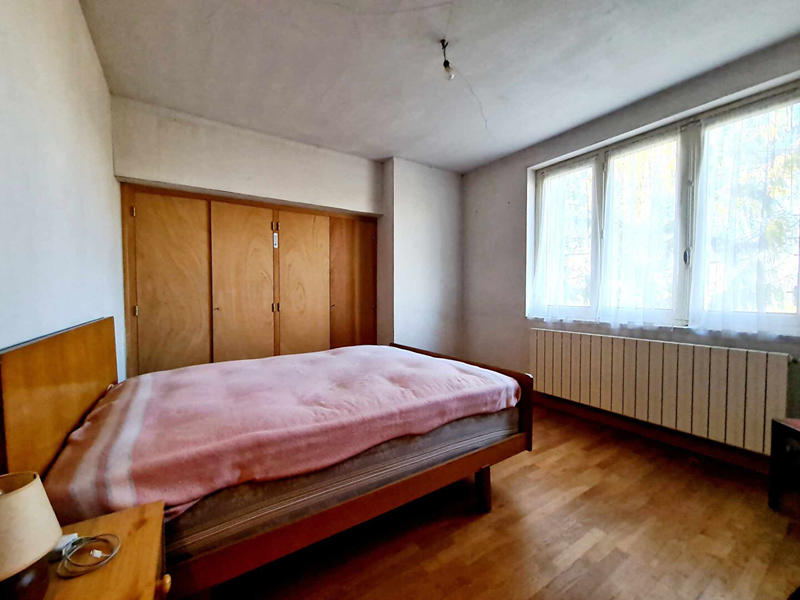 Maison - 219 m² - 7 pièces