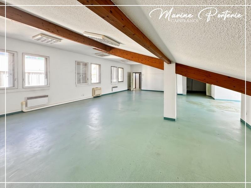 Bureau - 74 m² - 1 pièce