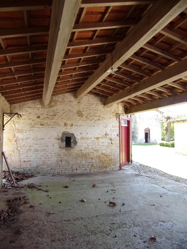 Maison ancienne - 334 m² - 10 pièces