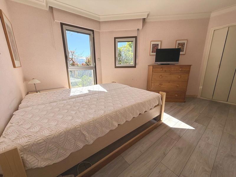 Maison - 189 m² - 6 pièces