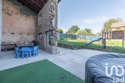 Maison - 240 m² - 6 pièces