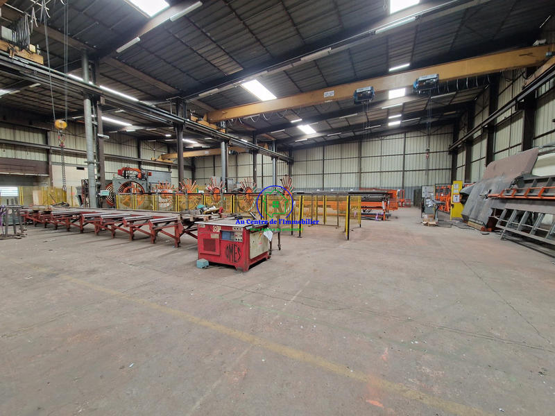 Local d'activités - 3 150 m²