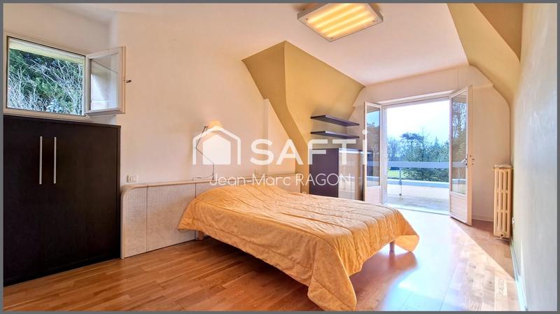 Maison - 158 m² - 7 pièces