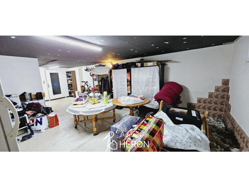 Propriété - 130 m² - 5 pièces