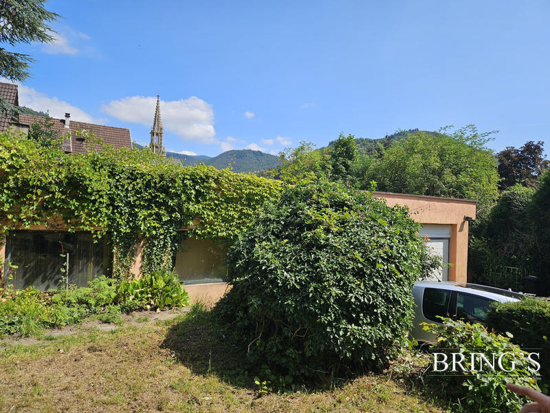 Maison - 234 m² - 8 pièces