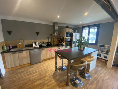 Maison - 88 m² - 4 pièces