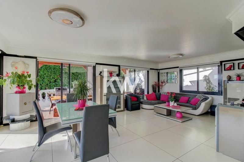 Maison - 147 m² - 6 pièces