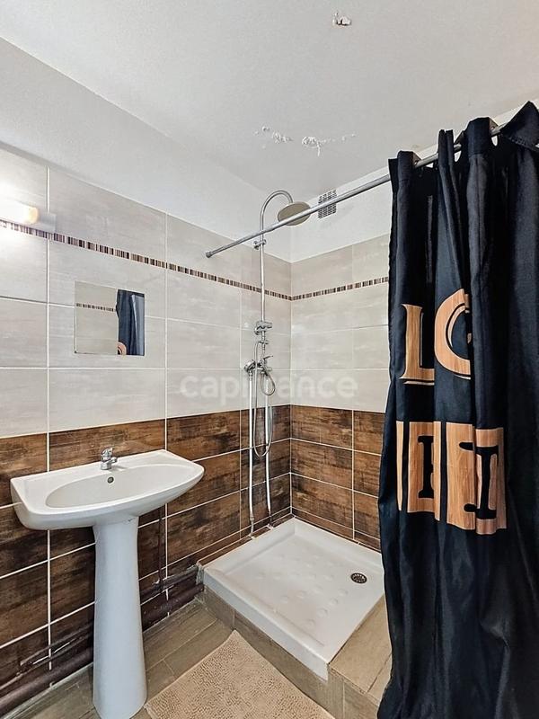 Appartement - 90 m² - 5 pièces