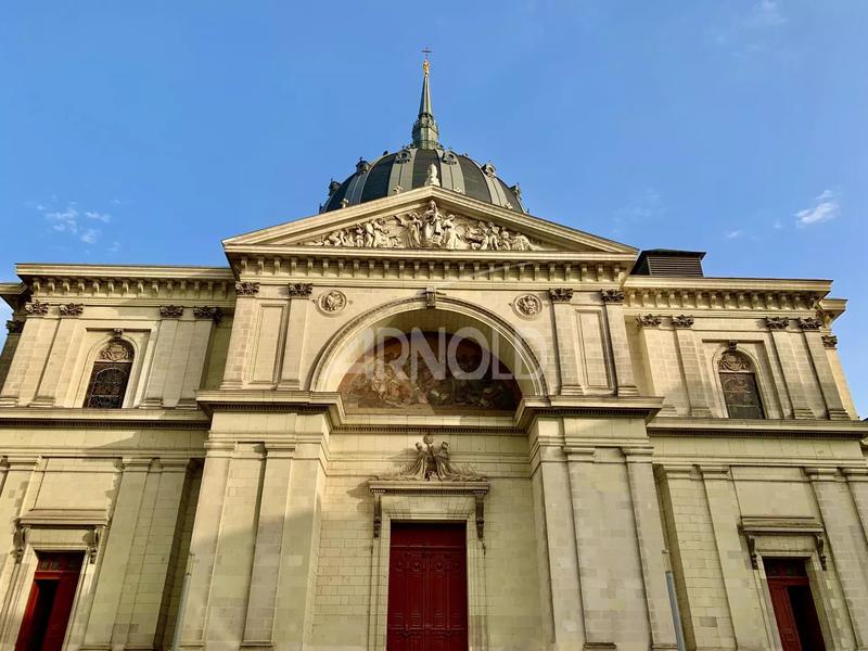 Appartement - 178 m² - 6 pièces