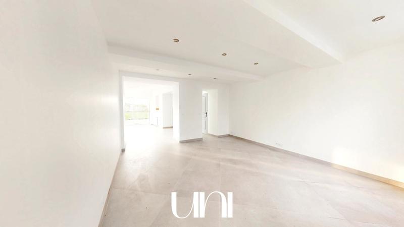 Maison - 122 m² - 5 pièces