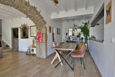 Maison - 160 m² - 7 pièces