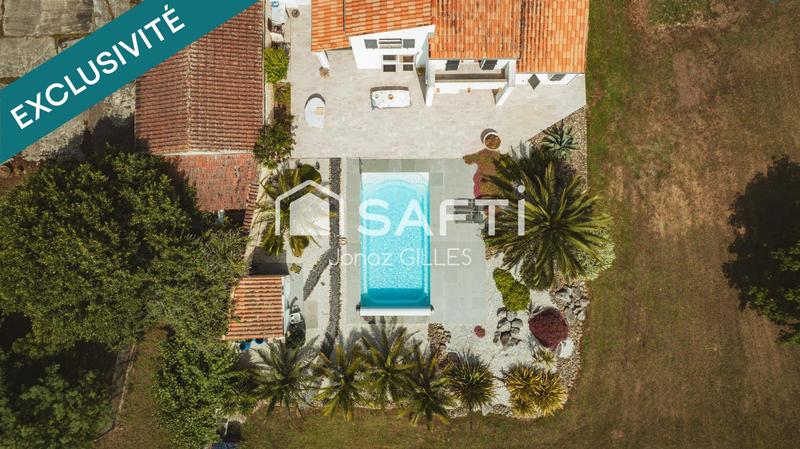 Maison - 200 m² - 6 pièces