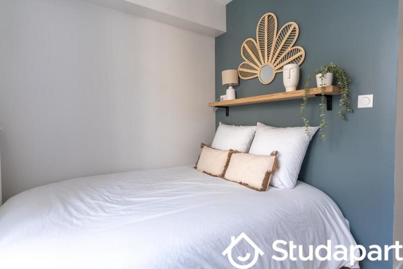 Chambre - 11 m² - 1 pièce