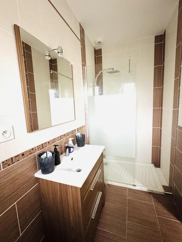 Pavillon - 144 m² - 7 pièces