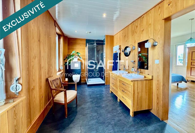 Appartement - 160 m² - 5 pièces