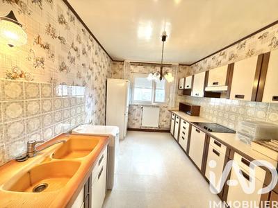 Appartement - 102 m² - 5 pièces