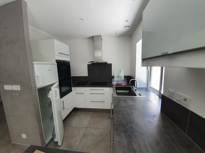 Maison - 90 m² - 3 pièces