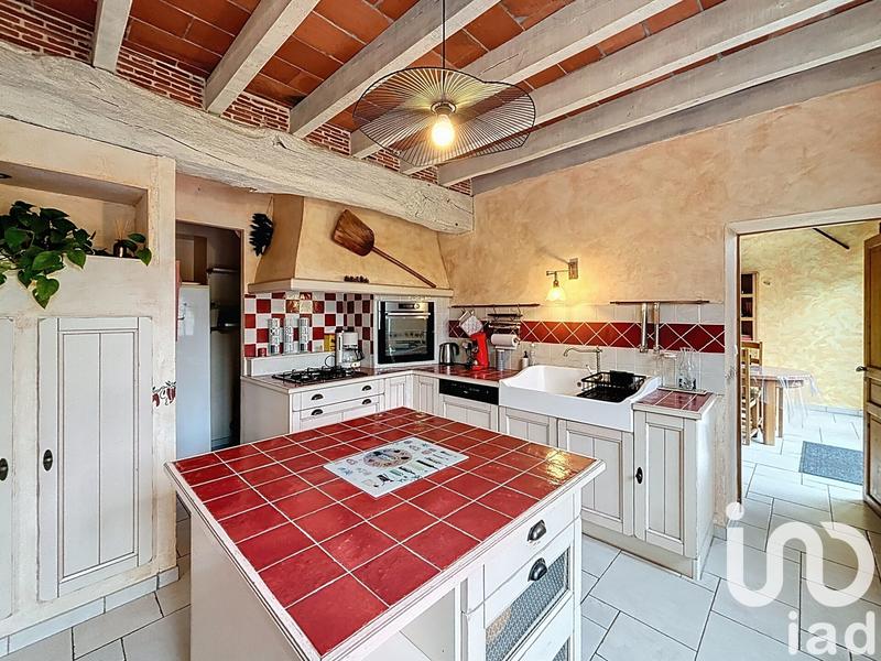 Maison - 245 m² - 8 pièces