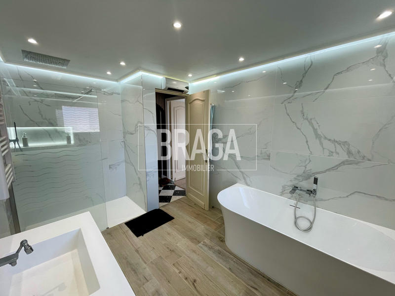 Maison - 160 m² - 7 pièces